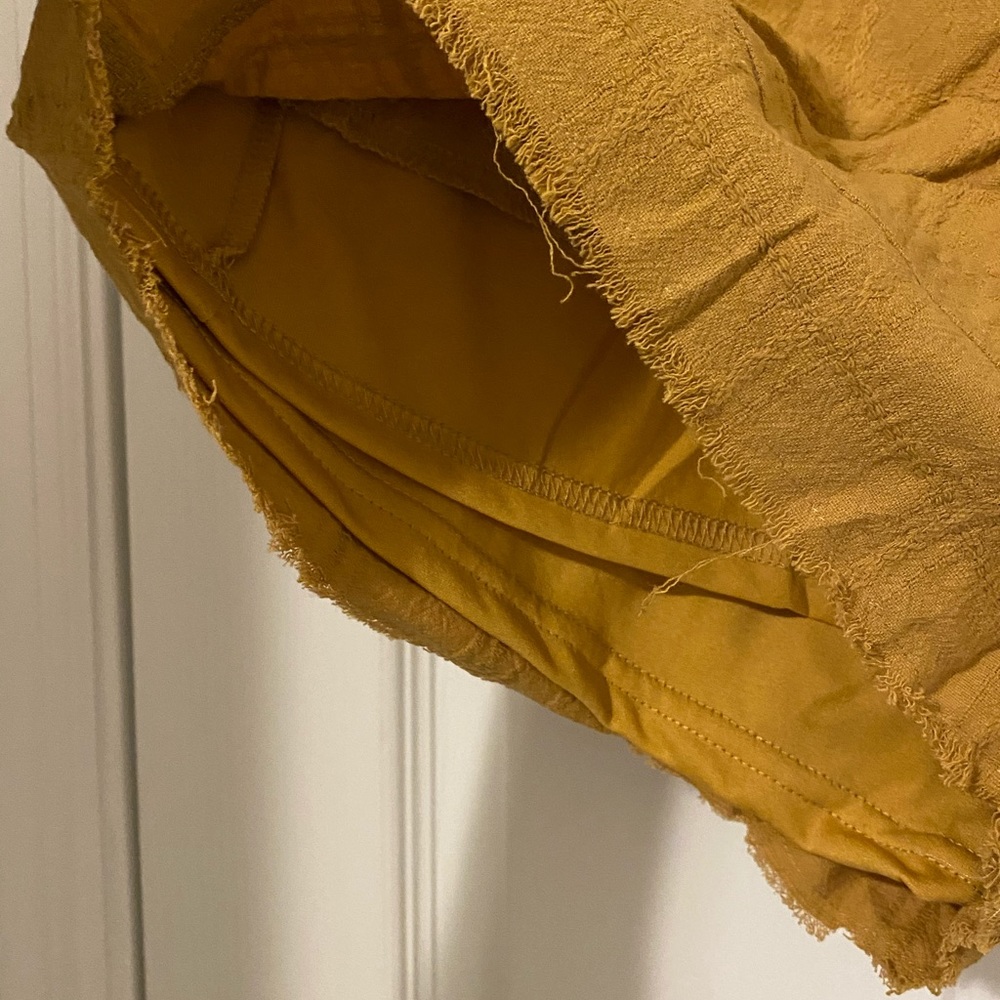 Tie Front High Waisted Shorts - Picture 7 of 9